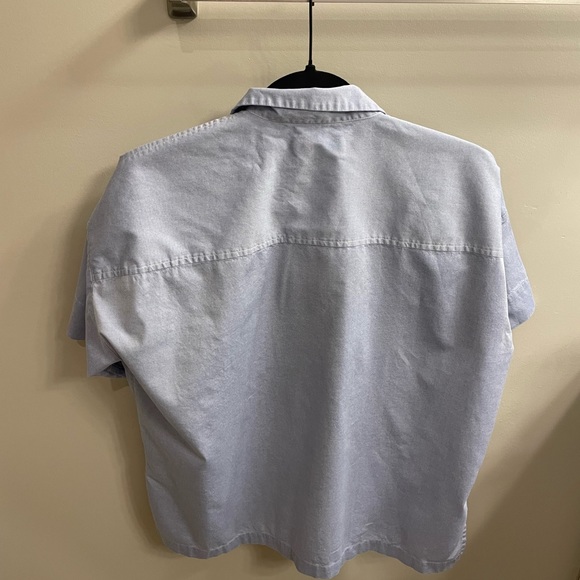 Everlane The Cotton Short-Sleeve Popover Shirt, Blue, size 4 - Picture 3 of 4